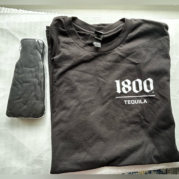 1800 Tequila Blanco Medium T-Shirt in Compressed Shape of Bottle Shrink Wrapped - Picture 4 of 10